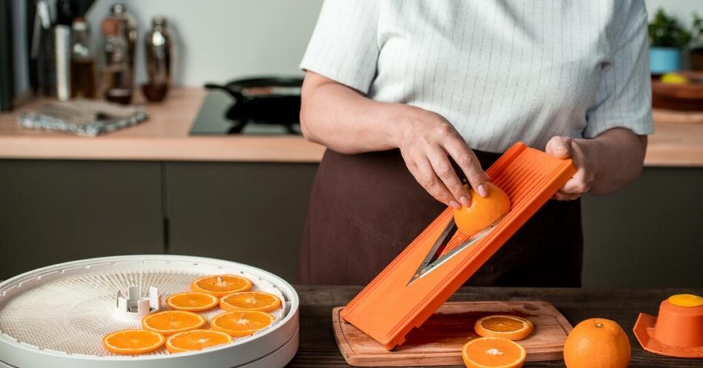 Dehydrating oranges at home